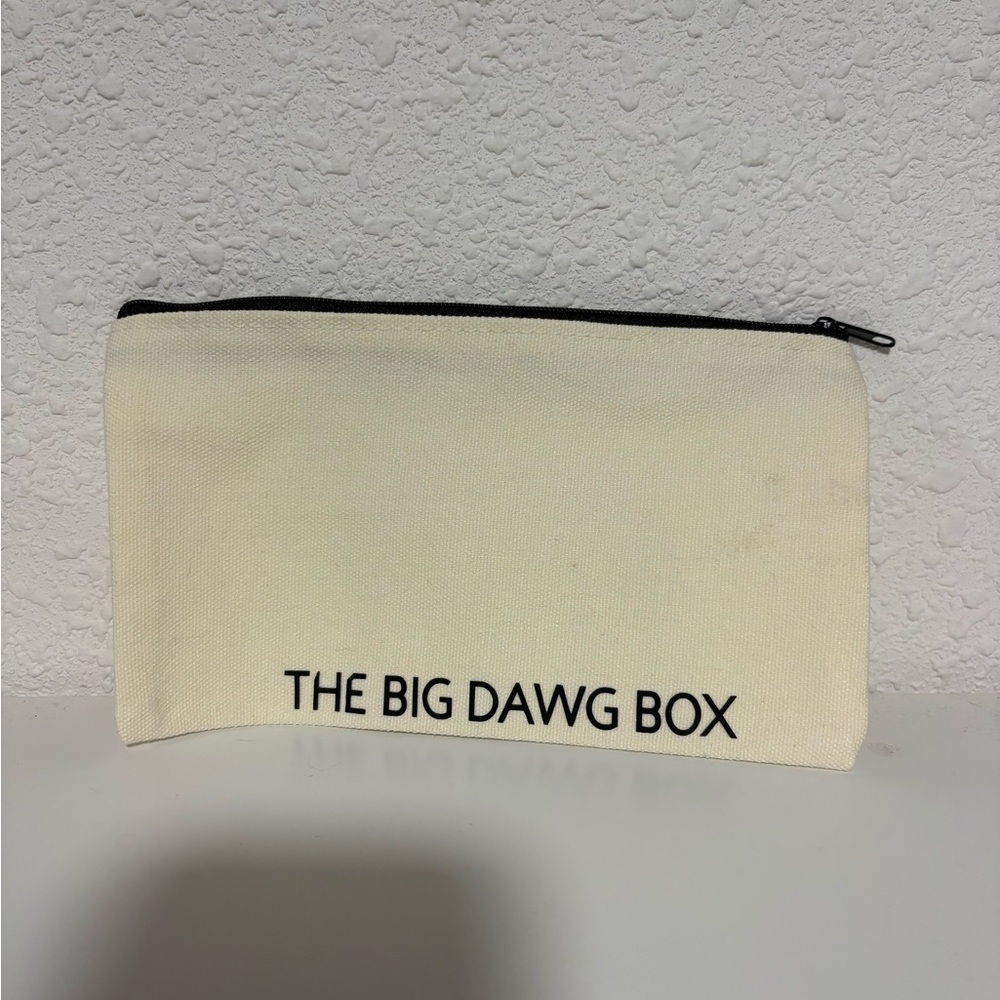 New Custom American Bully Breed Dog Cosmetic Pouch - Picture 2 of 2